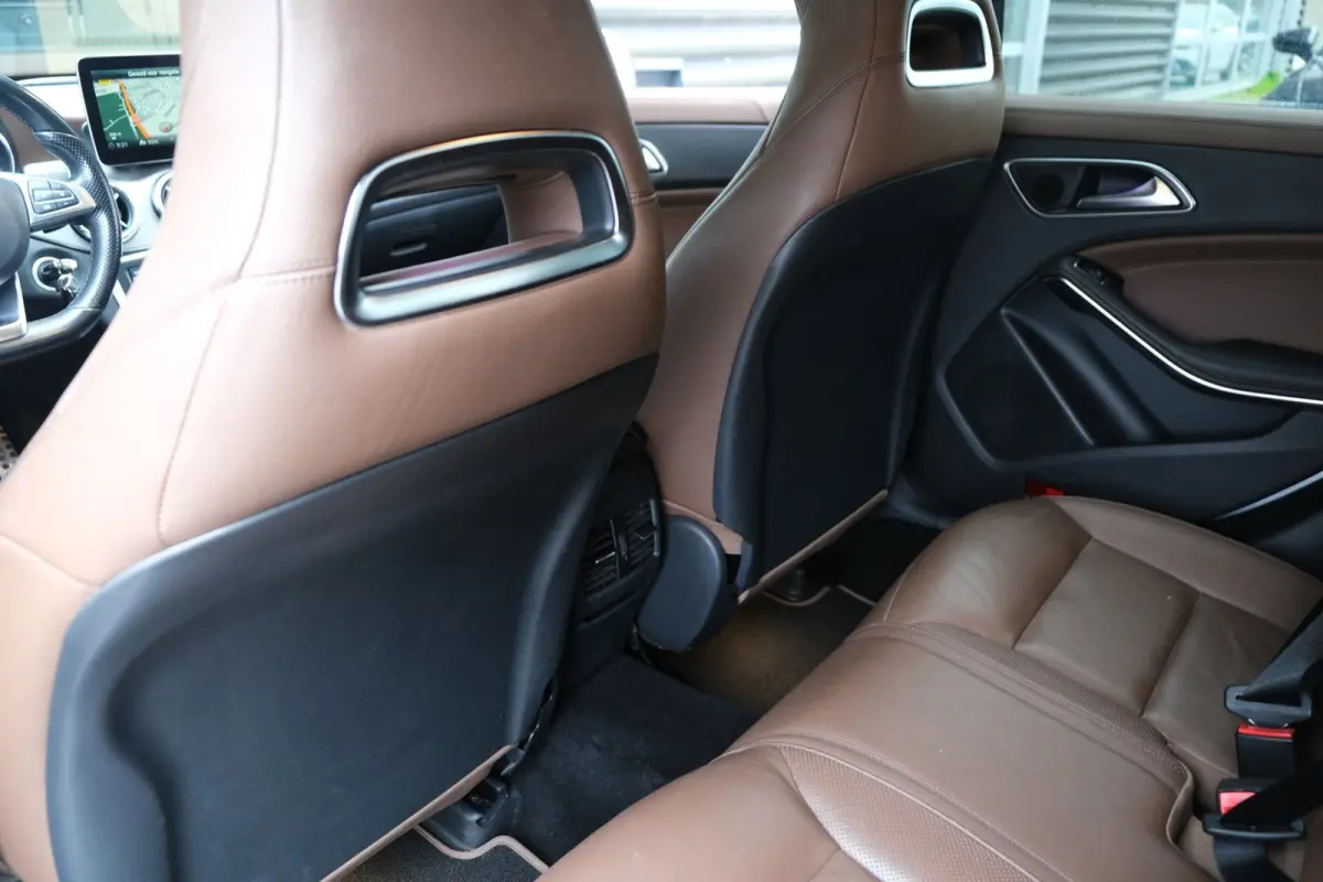 200 AMG AUT Pano Xenon Leder Cam