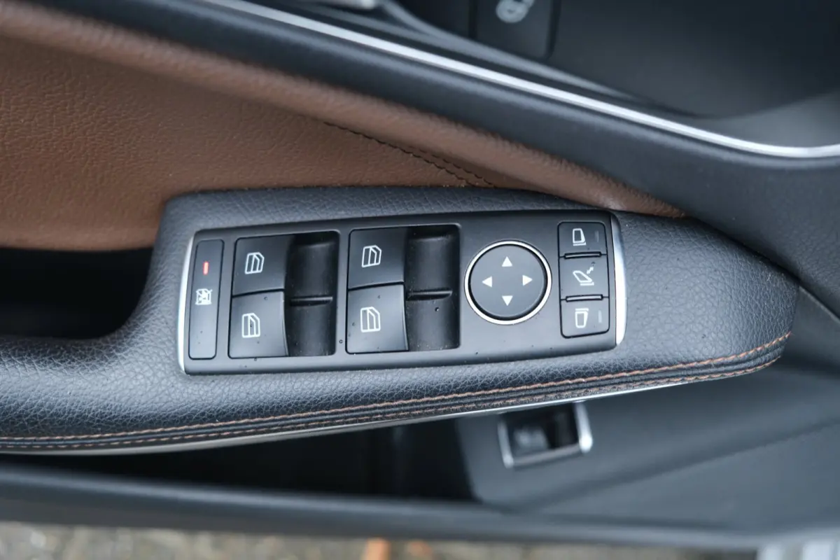 200 AMG AUT Pano Xenon Leder Cam