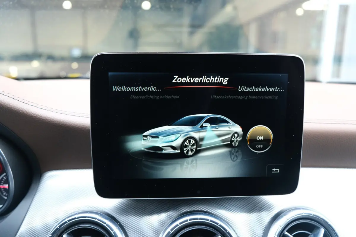 200 AMG AUT Pano Xenon Leder Cam