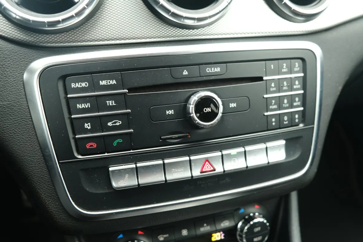 200 AMG AUT Pano Xenon Leder Cam