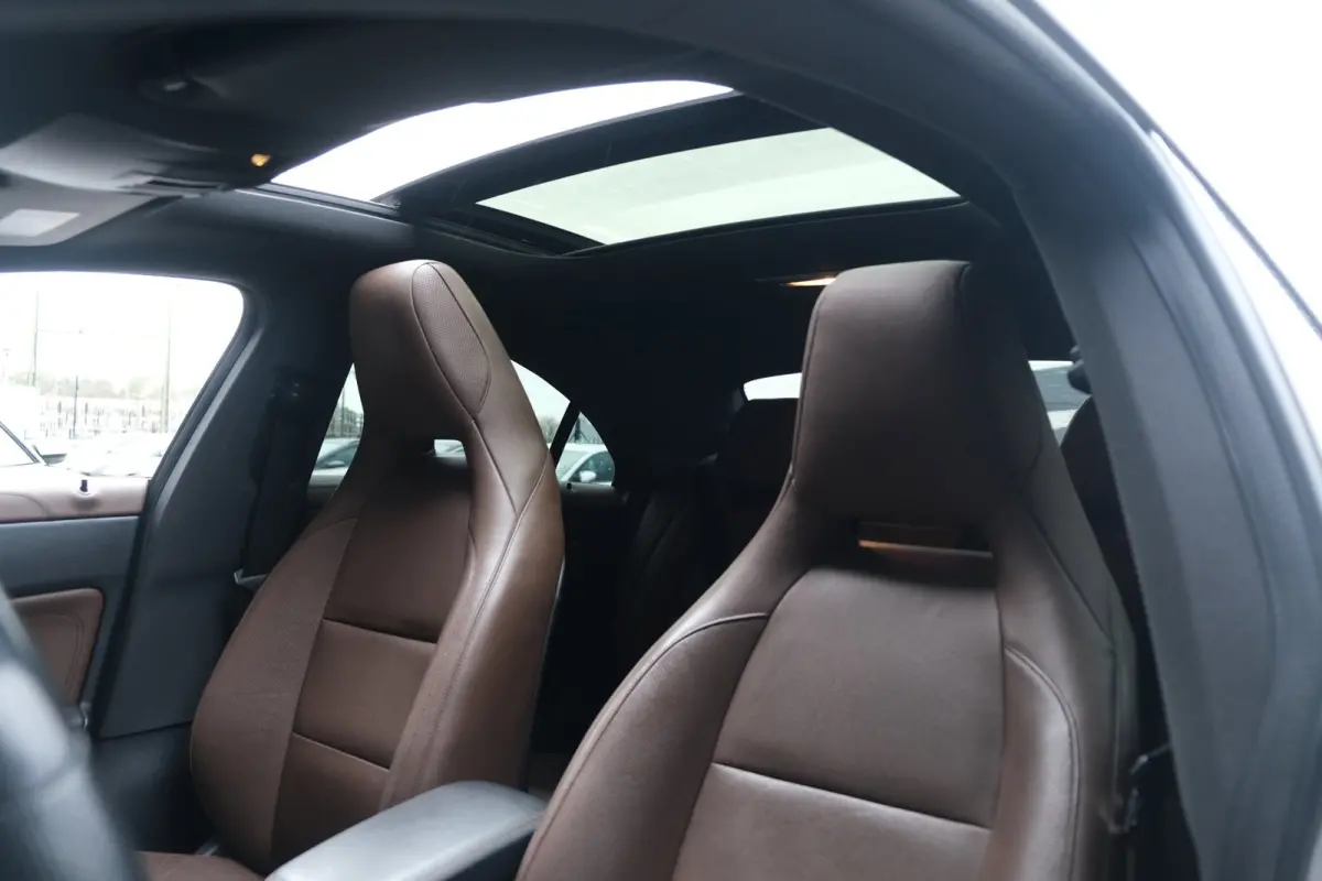 200 AMG AUT Pano Xenon Leder Cam