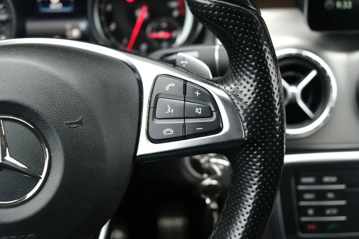 200 AMG AUT Pano Xenon Leder Cam
