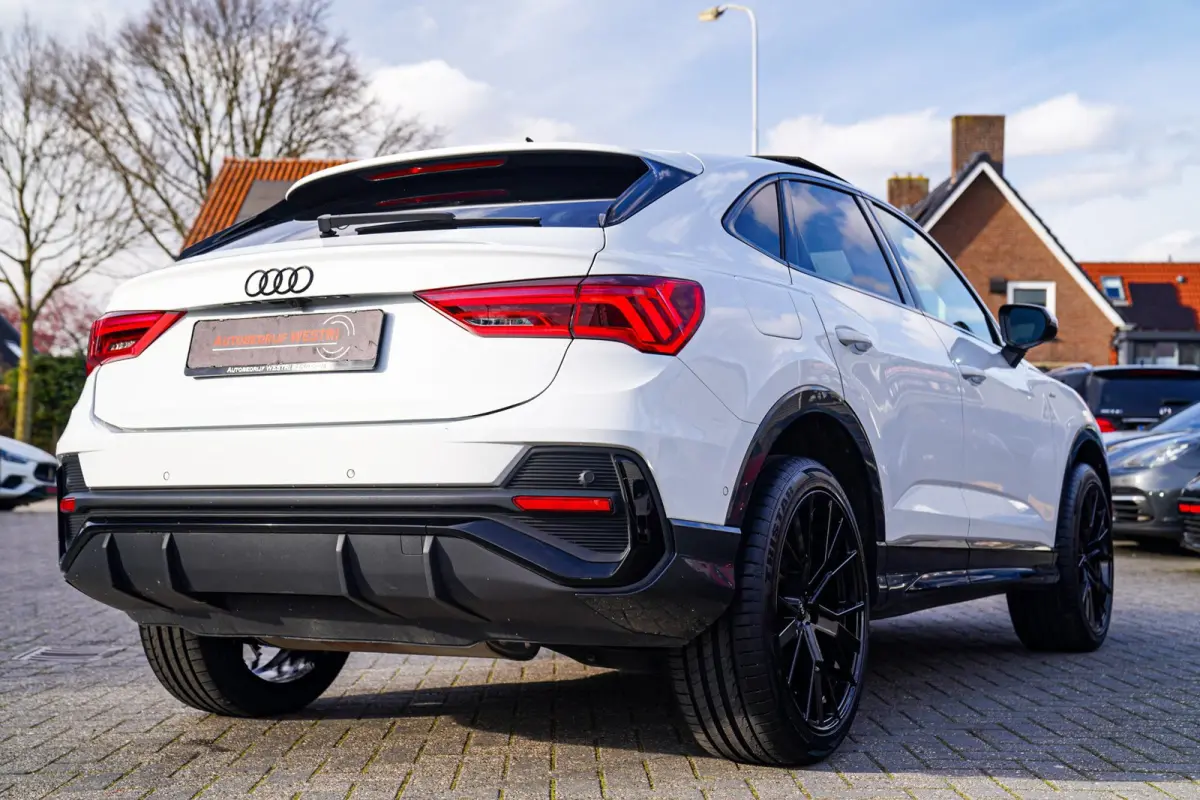 45 TFSI e S Edition | Panorama | Virtual | Matrix LED | Elektrisch trekhaak | Adaptieve Cruise control | 20 inch