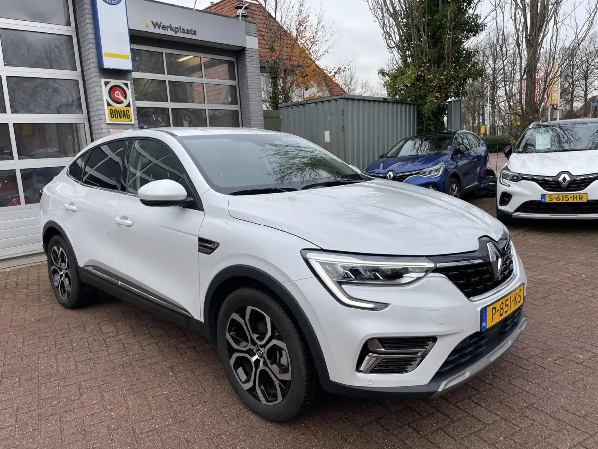 1.6 E-Tech Hybrid 145 Intens