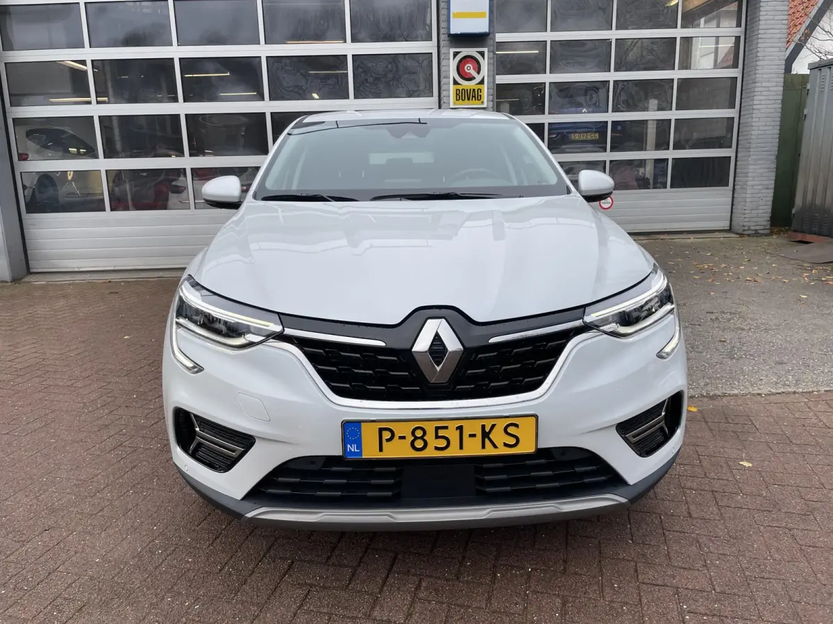 1.6 E-Tech Hybrid 145 Intens