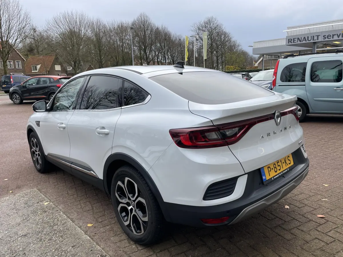 1.6 E-Tech Hybrid 145 Intens