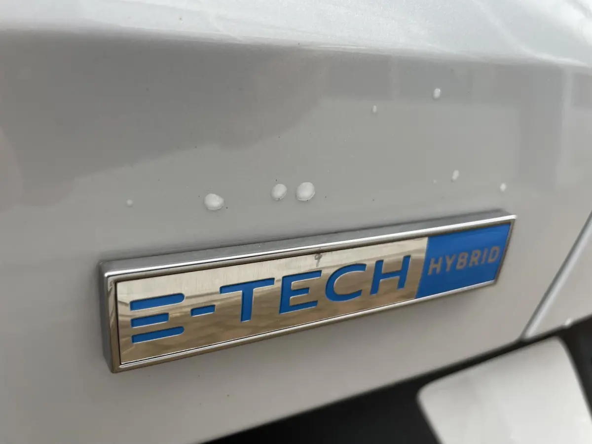 1.6 E-Tech Hybrid 145 Intens