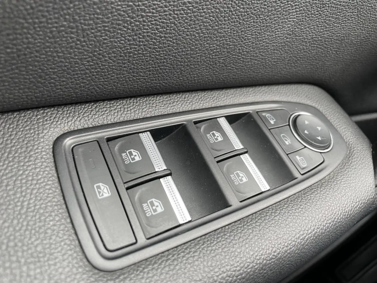 1.6 E-Tech Plug-in Hybrid 160 Intens