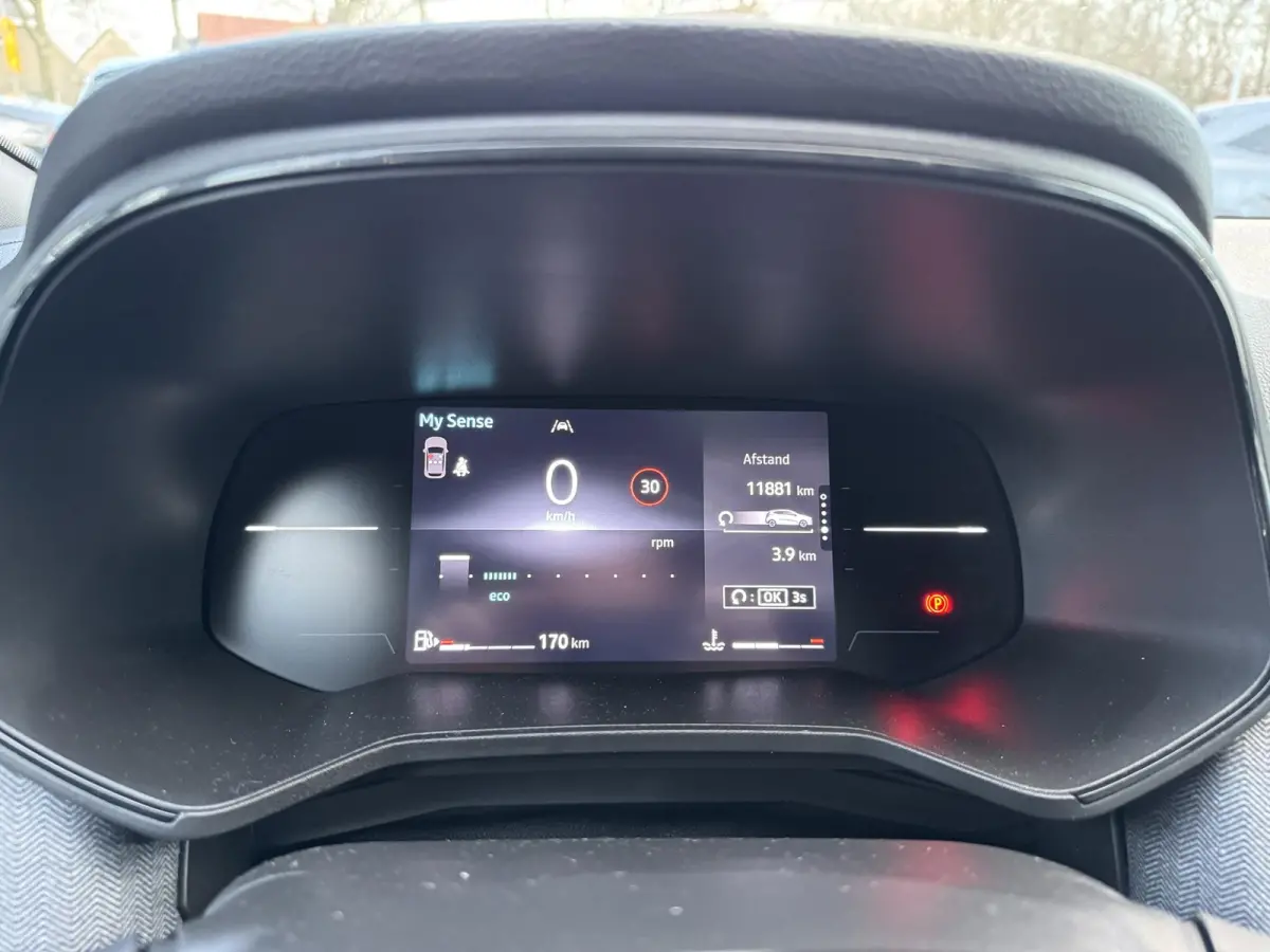 1.0 TCe 90pk Techno 2025 11.881km!!