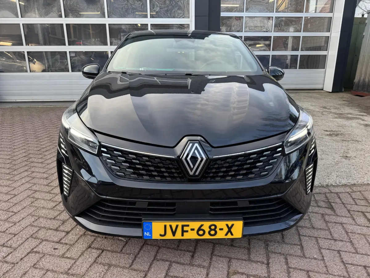 1.0 TCe 90pk Techno 2025 11.881km!!