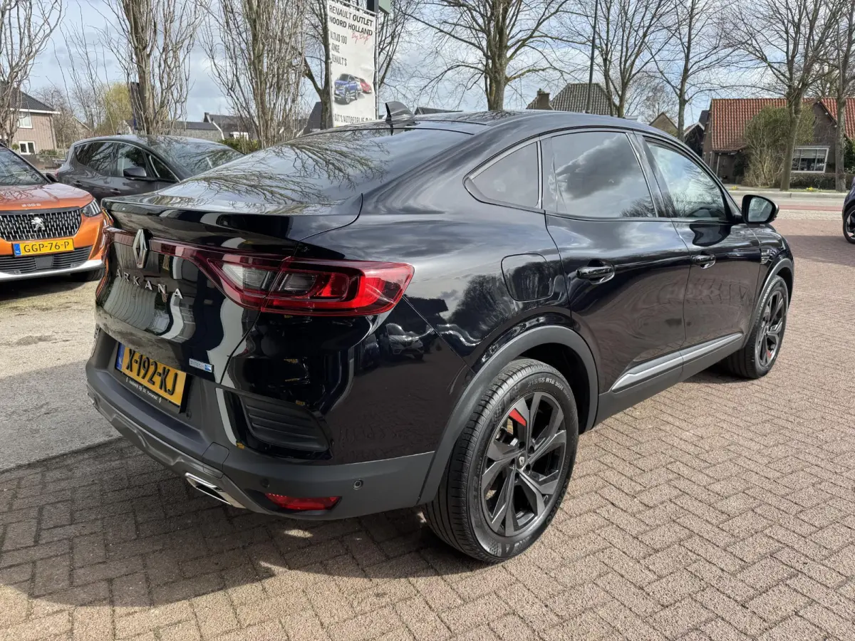 1.6 E-Tech Hybrid 145 R.S. Line