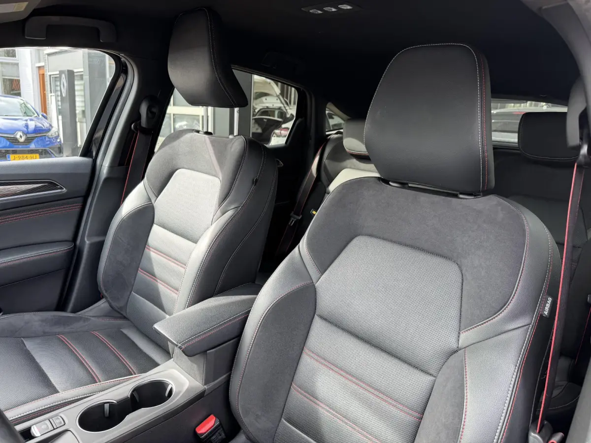 1.6 E-Tech Hybrid 145 R.S. Line