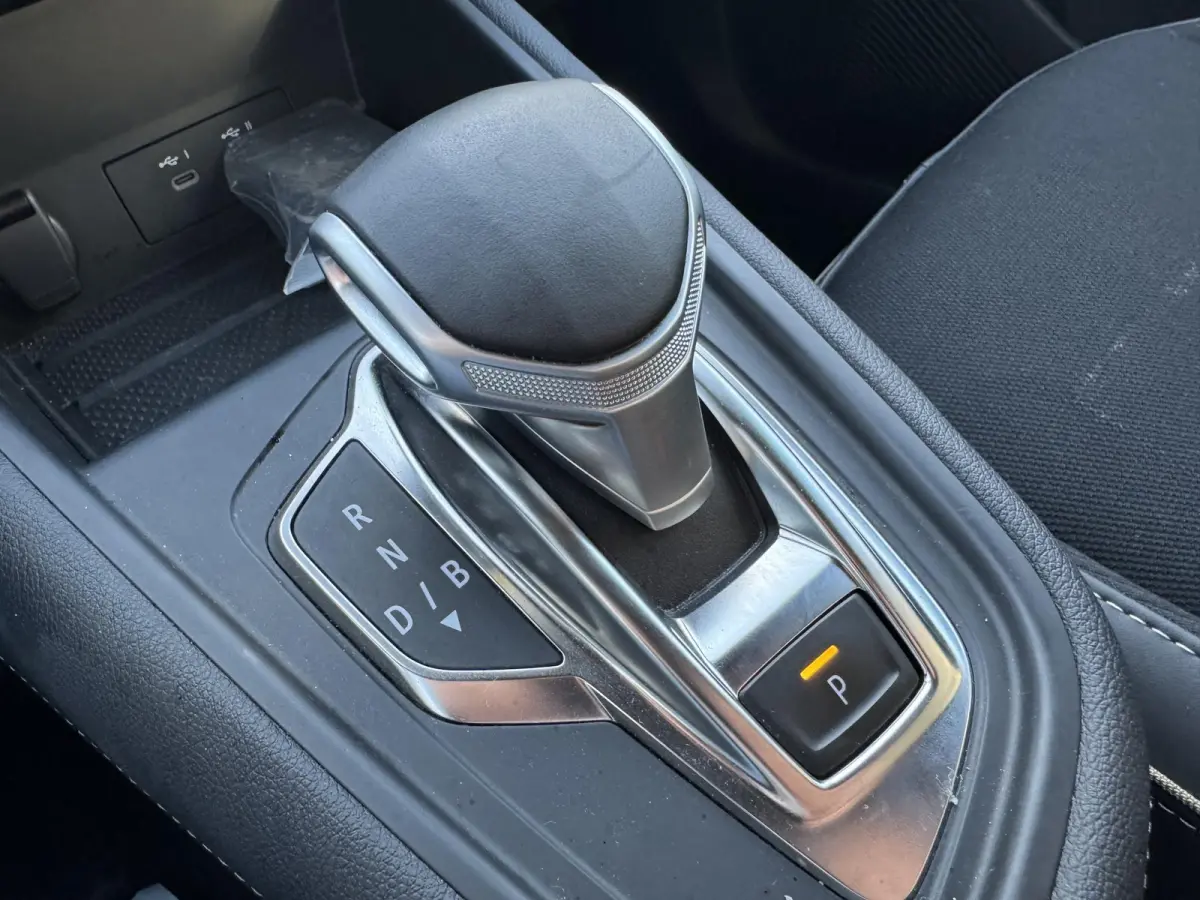 1.6 E-Tech full hybrid 145 Iconic
