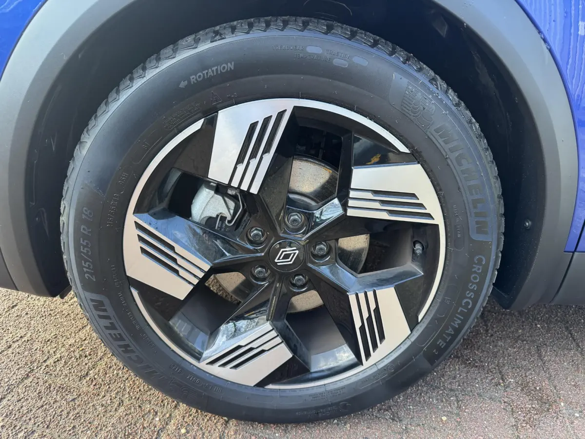 1.6 E-Tech full hybrid 145 Iconic