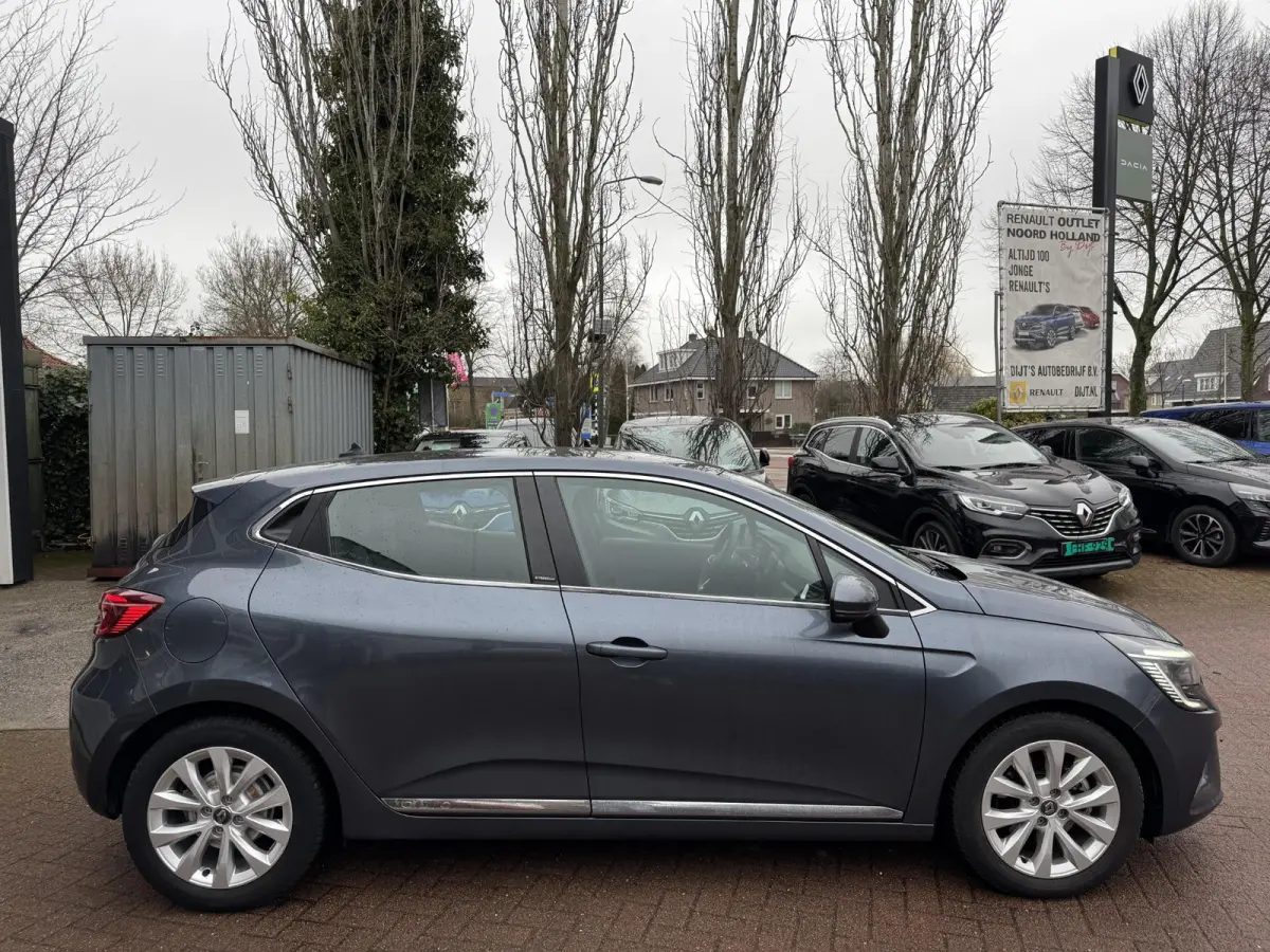 1.6 E-Tech Hybrid 140 Intens+Camera!!