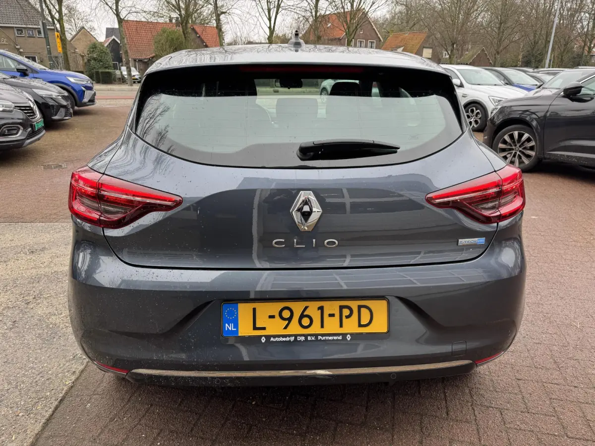 1.6 E-Tech Hybrid 140 Intens+Camera!!