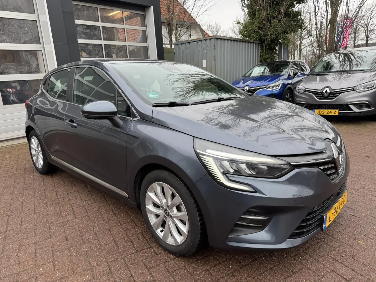 1.6 E-Tech Hybrid 140 Intens+Camera!!