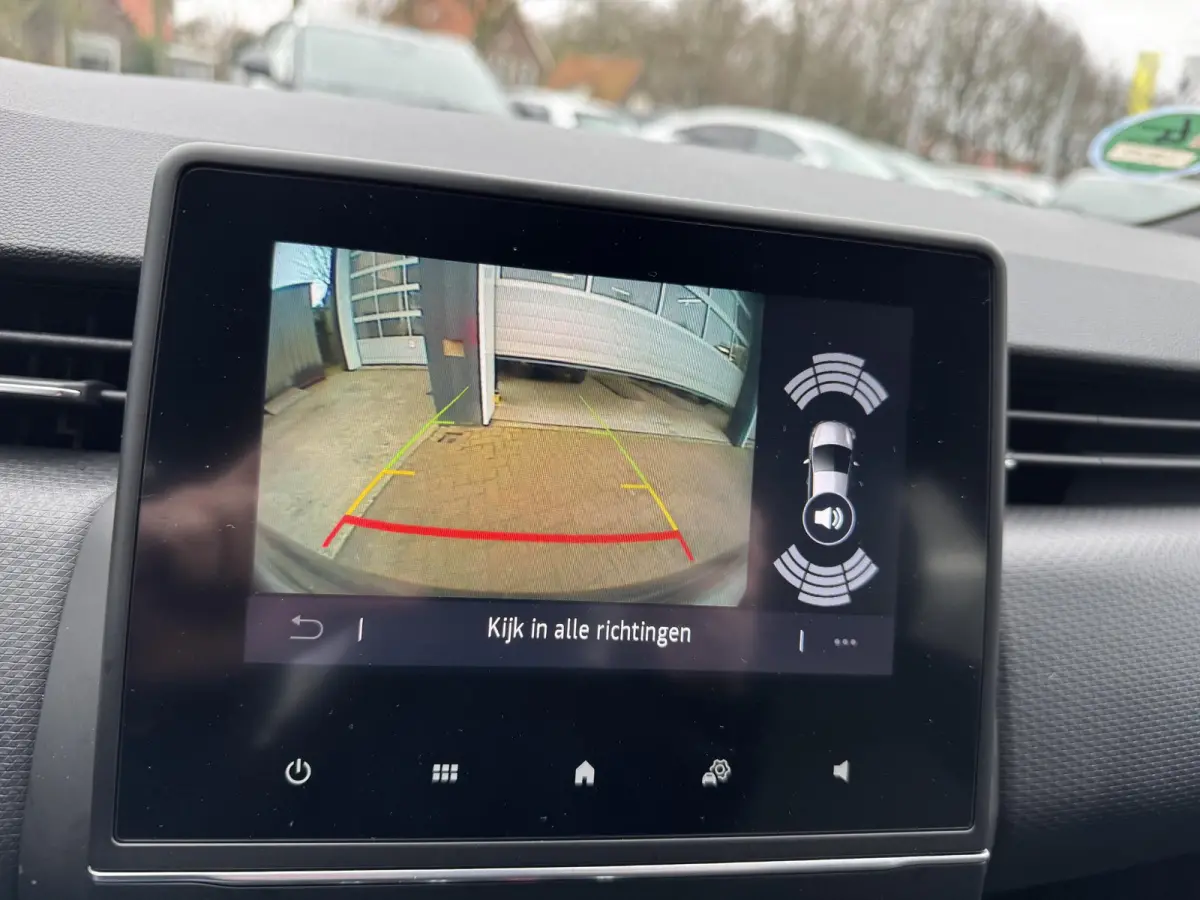 1.6 E-Tech Hybrid 140 Intens+Camera!!