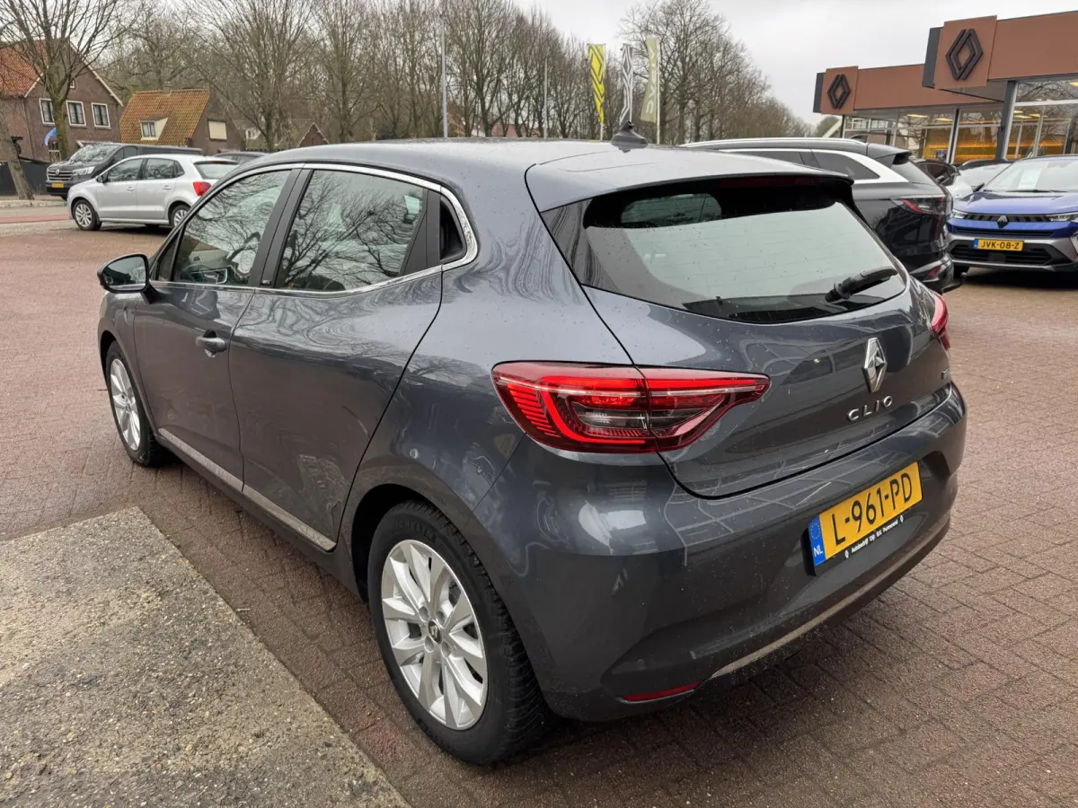 1.6 E-Tech Hybrid 140 Intens+Camera!!