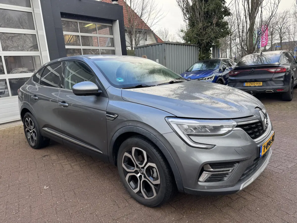 1.6 E-Tech hybrid 145 techno