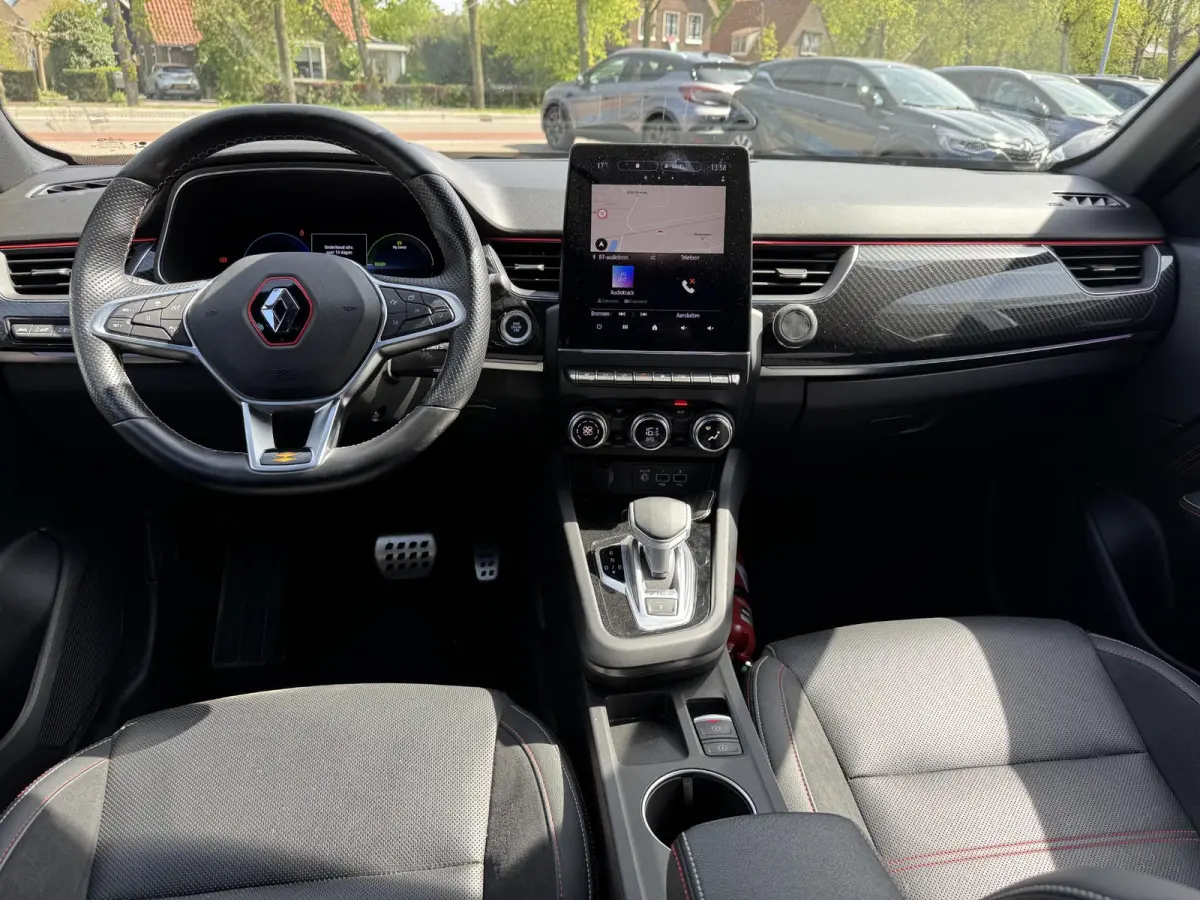 1.6 E-Tech full hybrid 145 RS-Line