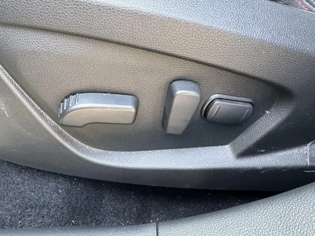 1.6 E-Tech full hybrid 145 RS-Line