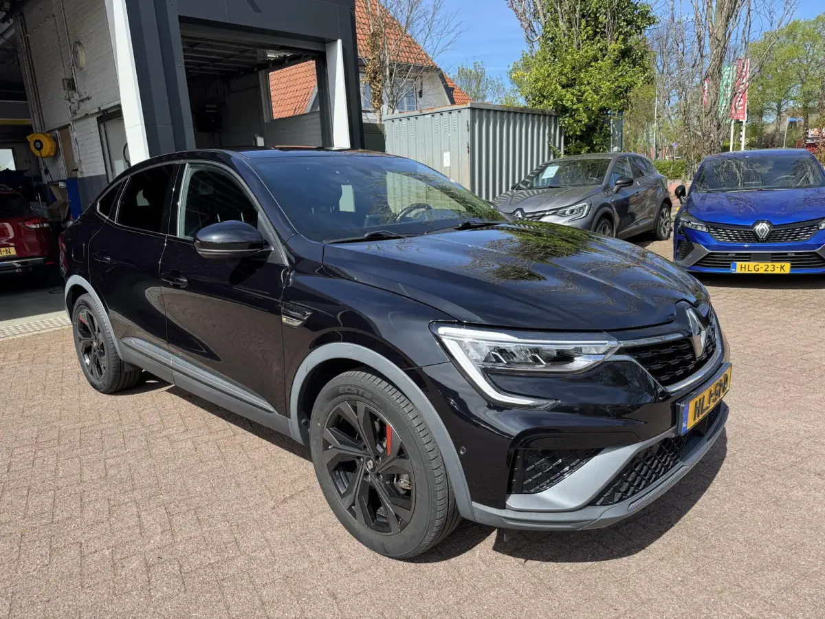 1.6 E-Tech full hybrid 145 RS-Line
