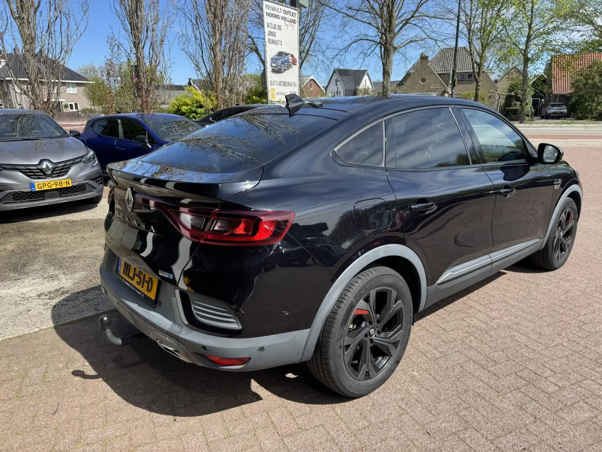 1.6 E-Tech full hybrid 145 RS-Line