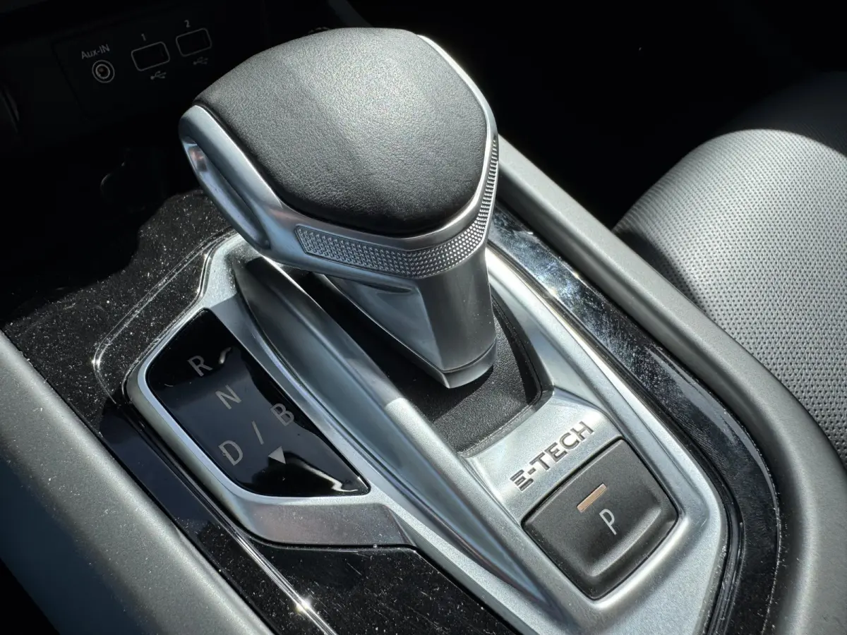 1.6 E-Tech full hybrid 145 RS-Line