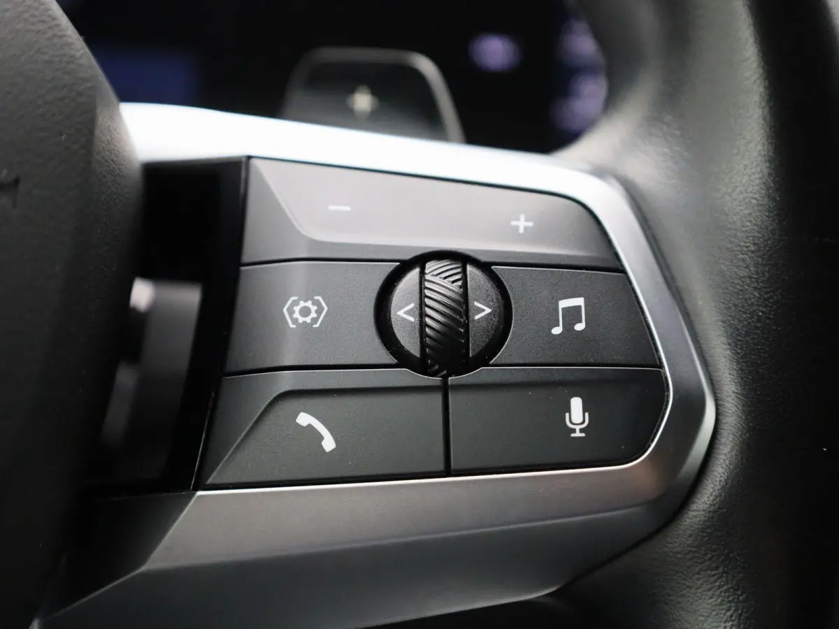 xDrive25e 180kW | Apple Carplay | Elektrische Achterklep | Led Verlichting | Achteruitrijcamera |