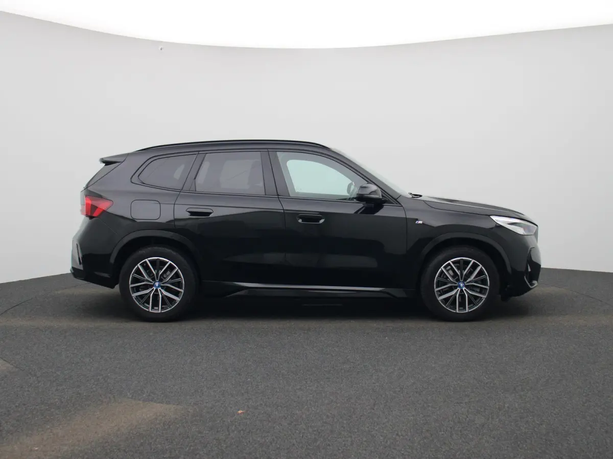 xDrive25e 180kW | Apple Carplay | Elektrische Achterklep | Led Verlichting | Achteruitrijcamera |