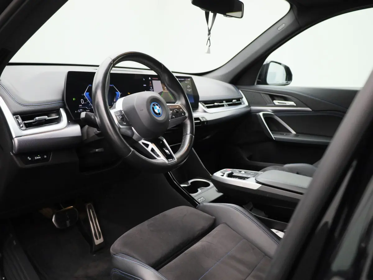 xDrive25e 180kW | Apple Carplay | Elektrische Achterklep | Led Verlichting | Achteruitrijcamera |
