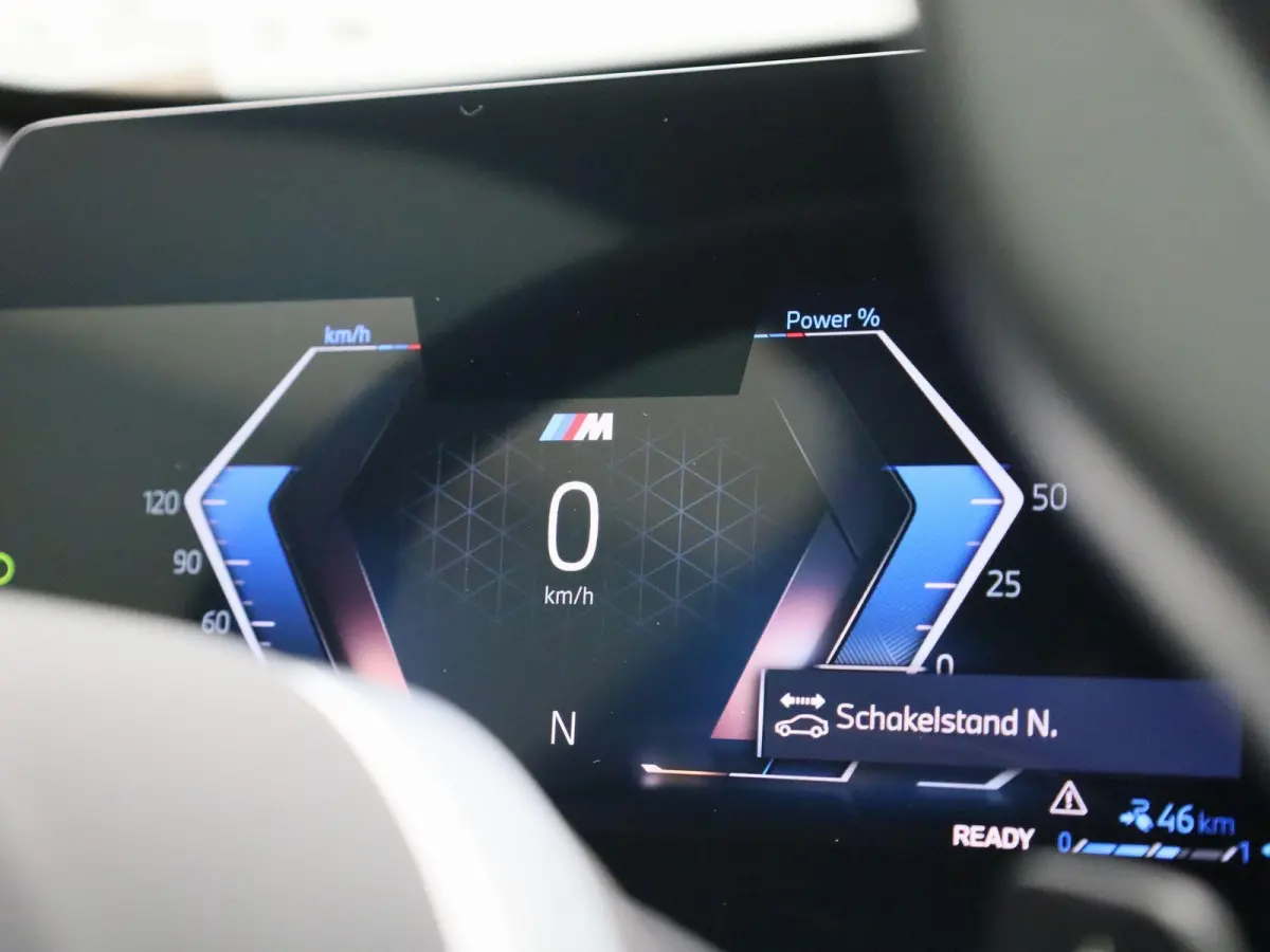 xDrive25e 180kW | Apple Carplay | Elektrische Achterklep | Led Verlichting | Achteruitrijcamera |