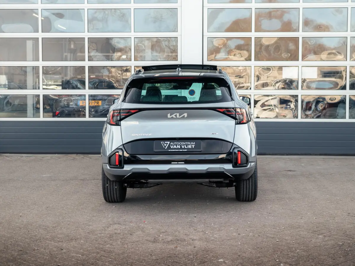 1.6 T-GDi Hybrid GT-PlusLine | Actieprijs* | Direct leverbaar | Full options | Navi. | Clima. | Adapt. Cruise. | Stoel&Stuur Verwarming | Dodehoekcamera | Panodak | GT-Line Bekleding In Suè