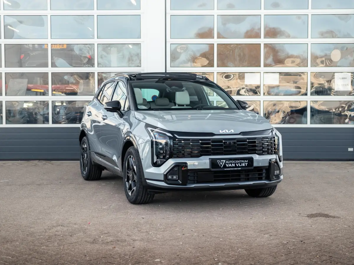 1.6 T-GDi Hybrid GT-PlusLine | Actieprijs* | Direct leverbaar | Full options | Navi. | Clima. | Adapt. Cruise. | Stoel&Stuur Verwarming | Dodehoekcamera | Panodak | GT-Line Bekleding In Suè