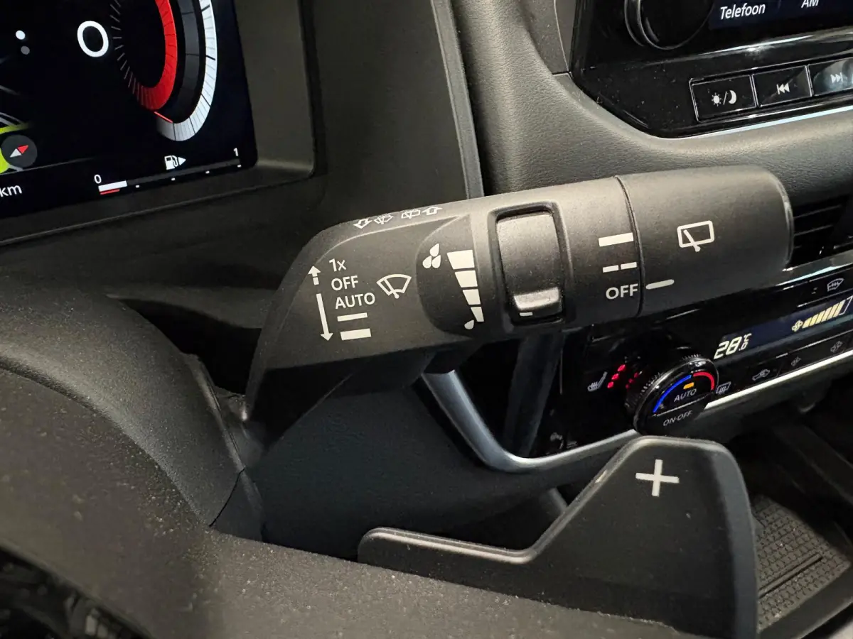 1.3 MHEV Xtronic N-Connecta Airco ECC Navi Carplay Stoel/Stuurwielverwarming PDC VA + Camera Virtual Cockpit Lane/Side Assist