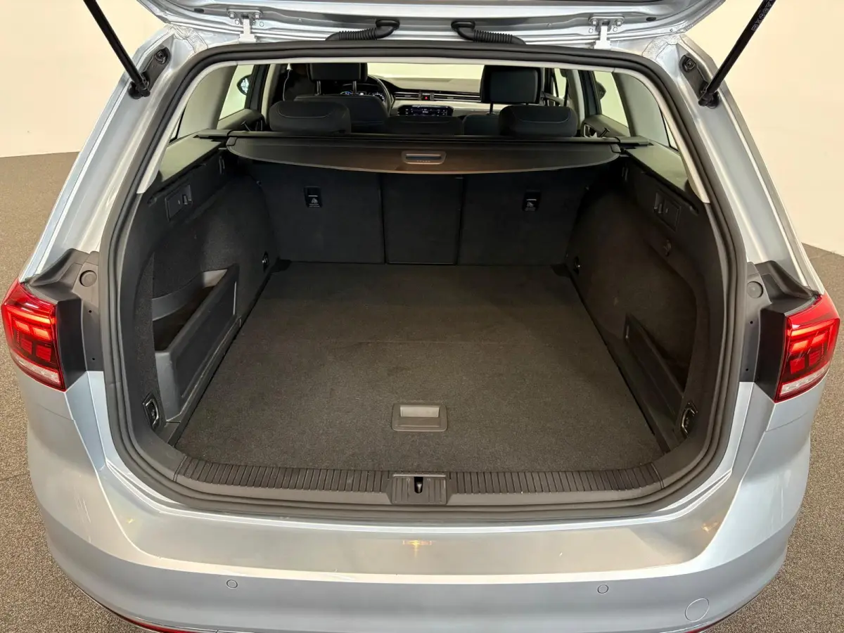 1.4 TSI PHEV GTE Business Airco ECC Navi Carplay PDC VA +Camera Adaptive Cruise Control+Travel Assist  17" LM Velgen Winter Pack ERGO Comfort Stoelen