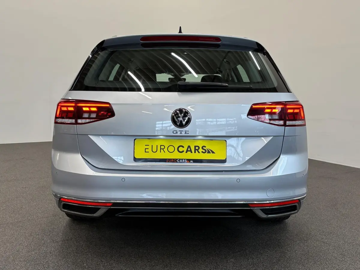 1.4 TSI PHEV GTE Business Airco ECC Navi Carplay PDC VA +Camera Adaptive Cruise Control+Travel Assist  17" LM Velgen Winter Pack ERGO Comfort Stoelen