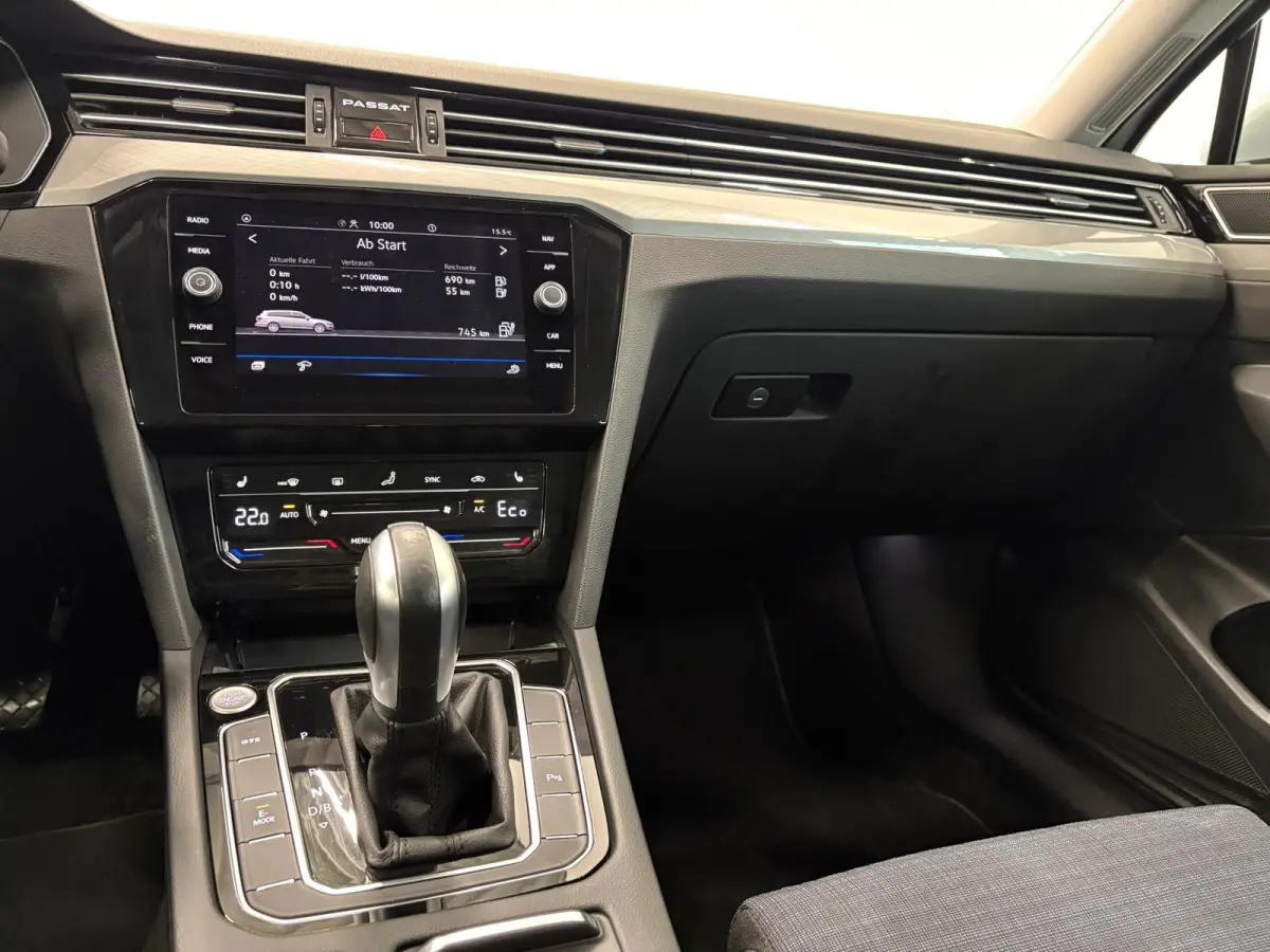 1.4 TSI PHEV GTE Business Airco ECC Navi Carplay PDC VA +Camera Adaptive Cruise Control+Travel Assist  17" LM Velgen Winter Pack ERGO Comfort Stoelen
