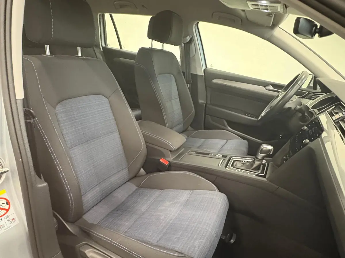 1.4 TSI PHEV GTE Business Airco ECC Navi Carplay PDC VA +Camera Adaptive Cruise Control+Travel Assist  17" LM Velgen Winter Pack ERGO Comfort Stoelen