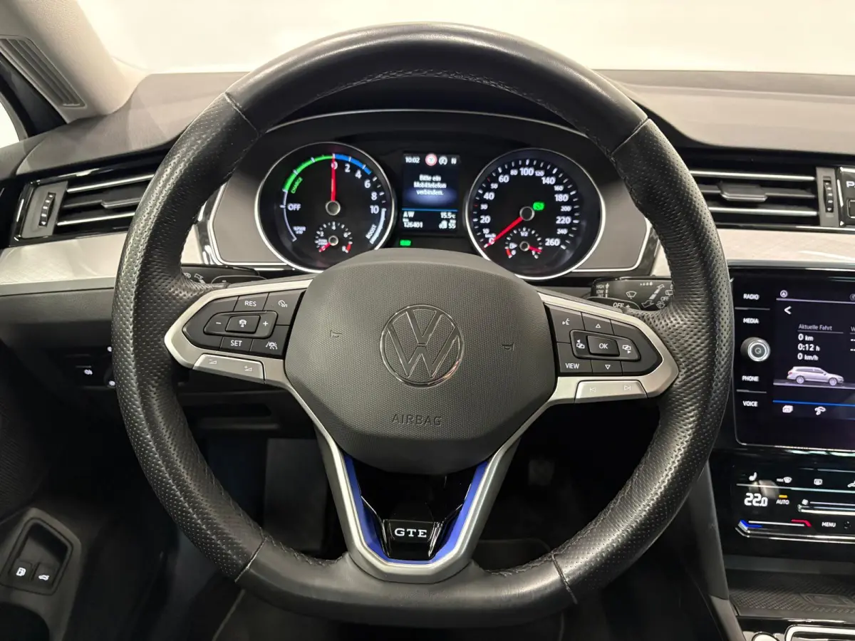 1.4 TSI PHEV GTE Business Airco ECC Navi Carplay PDC VA +Camera Adaptive Cruise Control+Travel Assist  17" LM Velgen Winter Pack ERGO Comfort Stoelen