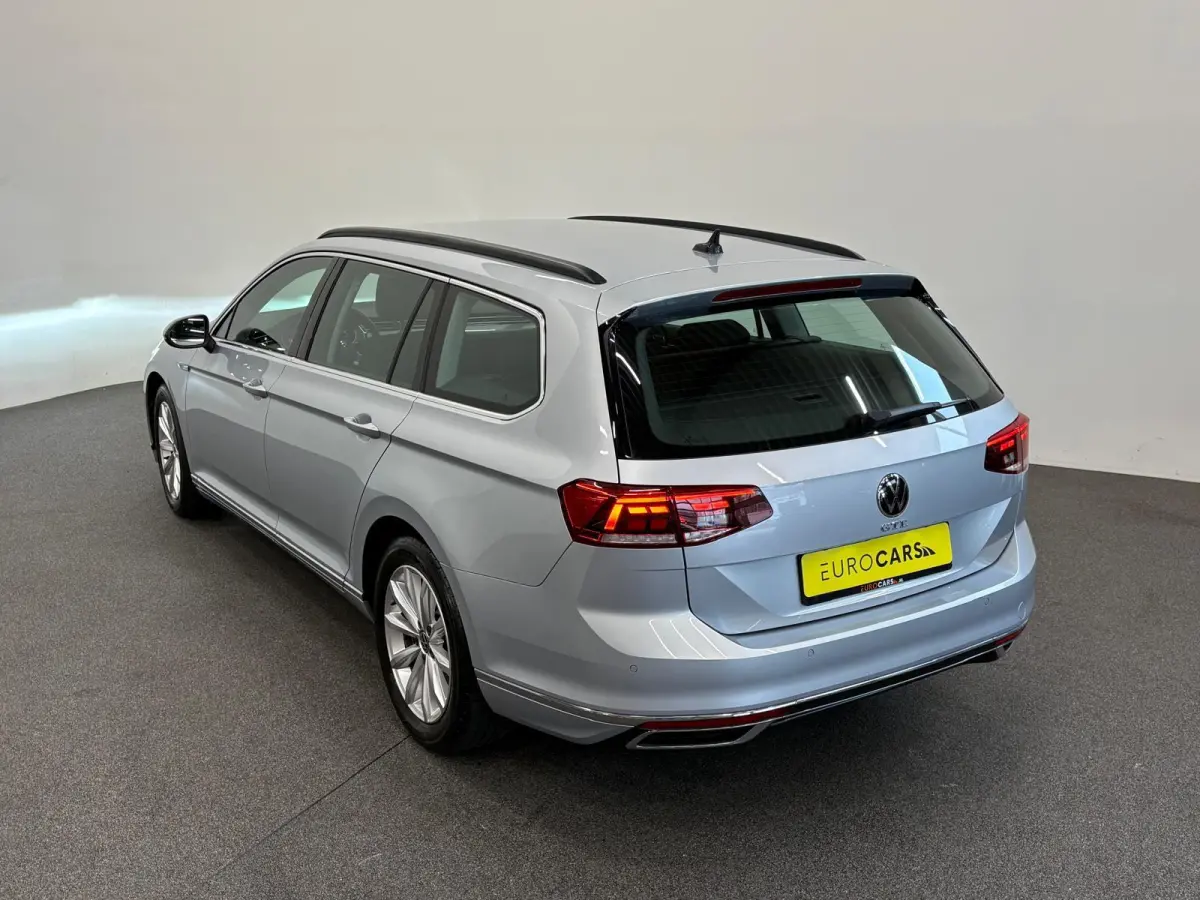 1.4 TSI PHEV GTE Business Airco ECC Navi Carplay PDC VA +Camera Adaptive Cruise Control+Travel Assist  17" LM Velgen Winter Pack ERGO Comfort Stoelen