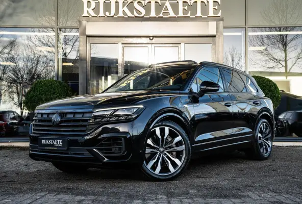 R 3.0TSi 4MOTION|PANO|DYNAUDIO|HYBRID|21'