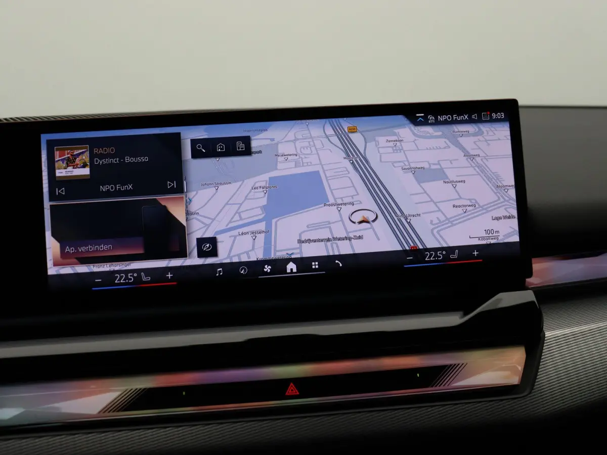520i M Sportpakket | Trekhaak | Driving Assistant Plus | Harman Kardon | 20"