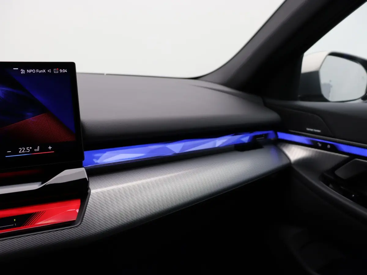 520i M Sportpakket | Trekhaak | Driving Assistant Plus | Harman Kardon | 20"