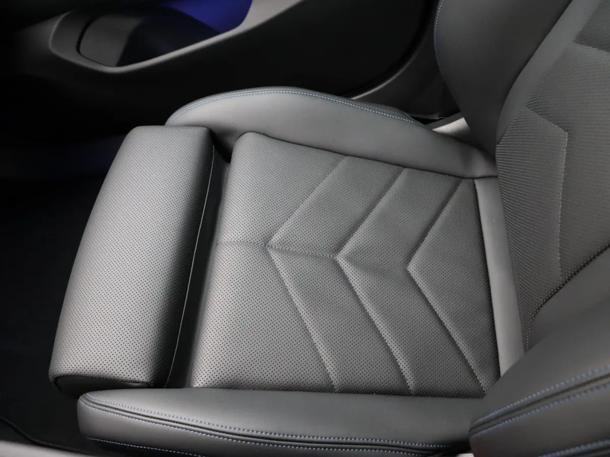 520i M Sportpakket | Trekhaak | Driving Assistant Plus | Harman Kardon | 20"