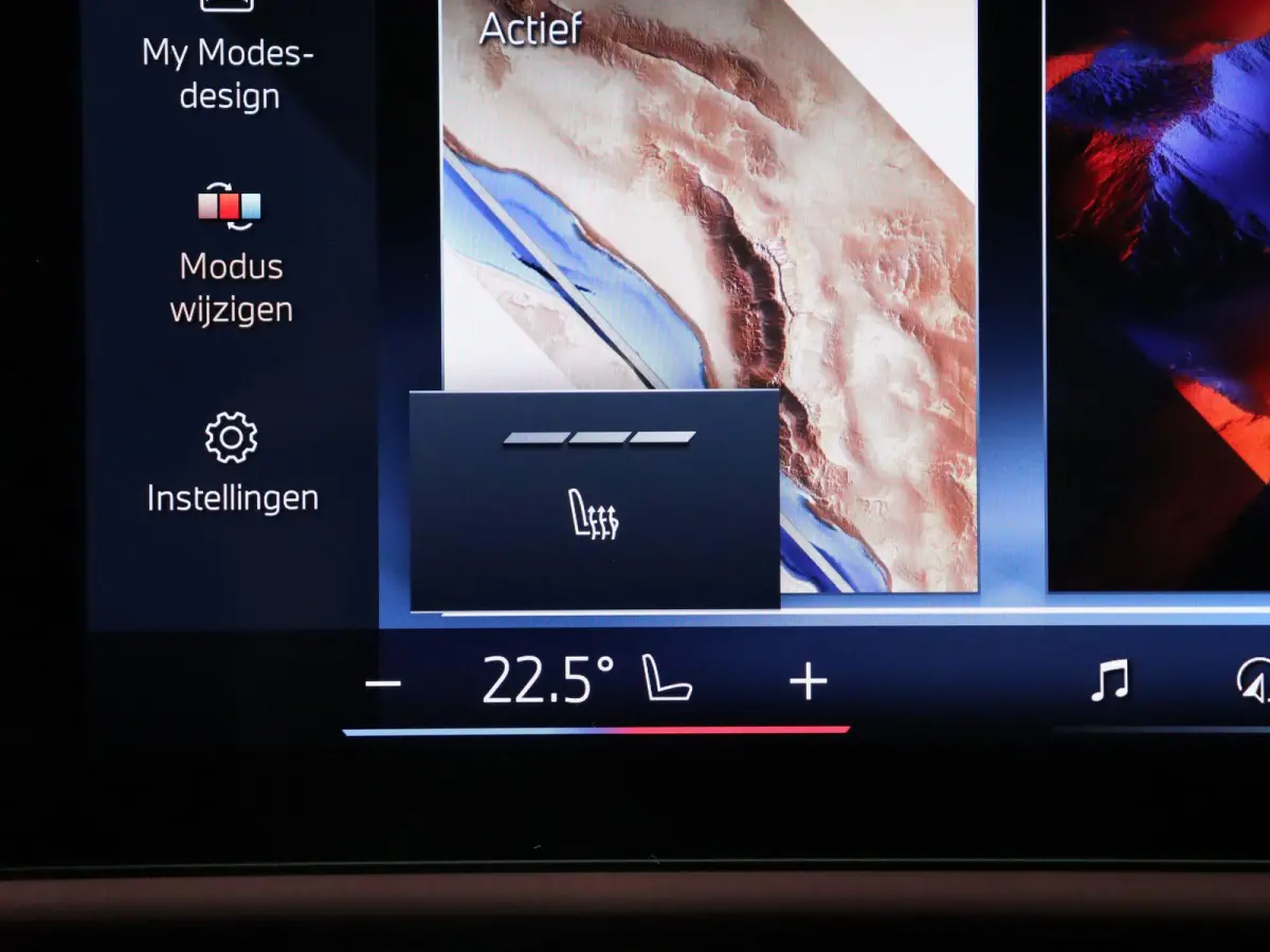 520i M Sportpakket | Trekhaak | Driving Assistant Plus | Harman Kardon | 20"