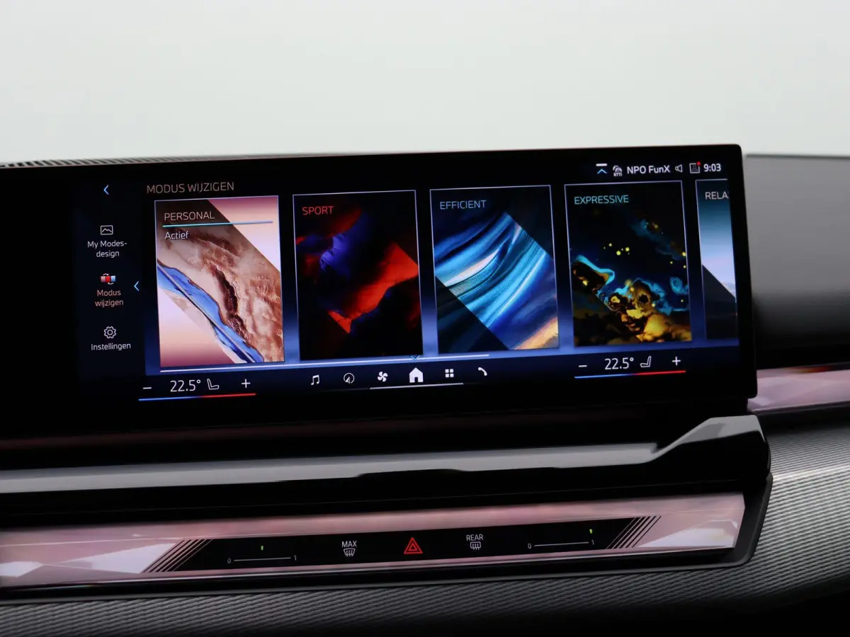 520i M Sportpakket | Trekhaak | Driving Assistant Plus | Harman Kardon | 20"