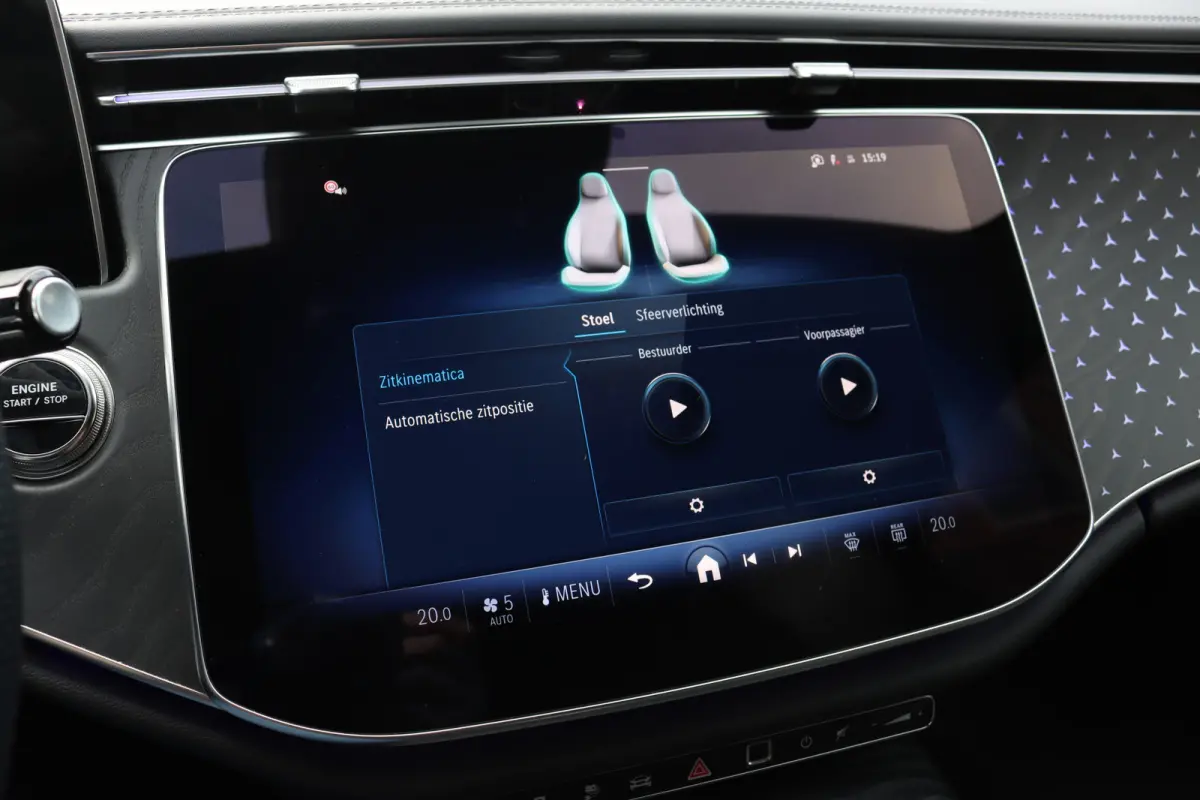 300 e AMG Line | Distronic+ | Memory | Burmester | Surround Camera | Trekhaak | Digital Light | Keyless Go | Nightpakket |