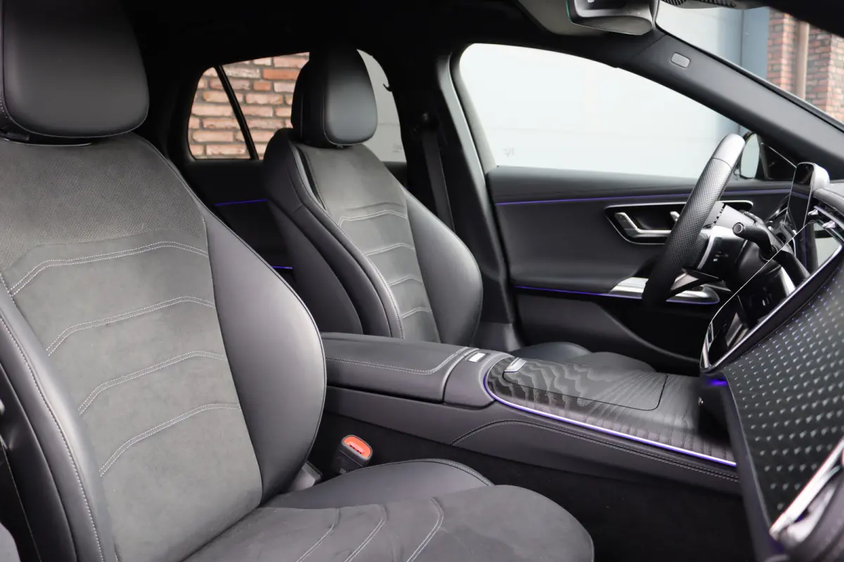 300 e AMG Line | Distronic+ | Memory | Burmester | Surround Camera | Trekhaak | Digital Light | Keyless Go | Nightpakket |